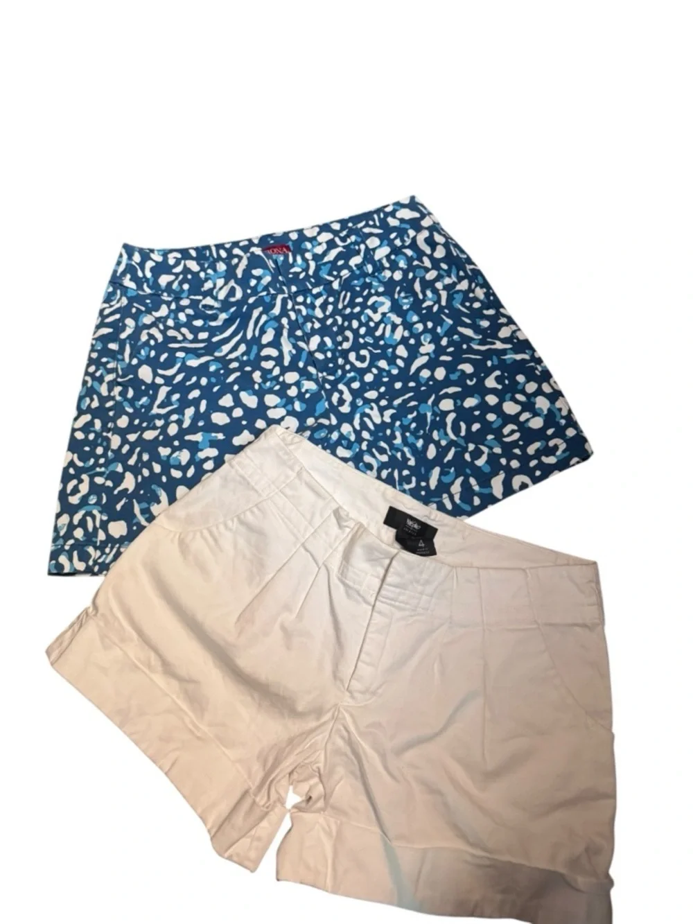 BUNDLE 2 TARGET MOSSIMO Shorts Womens SZ 4 White Cuffed MERONA Blue SZ 2 EUC